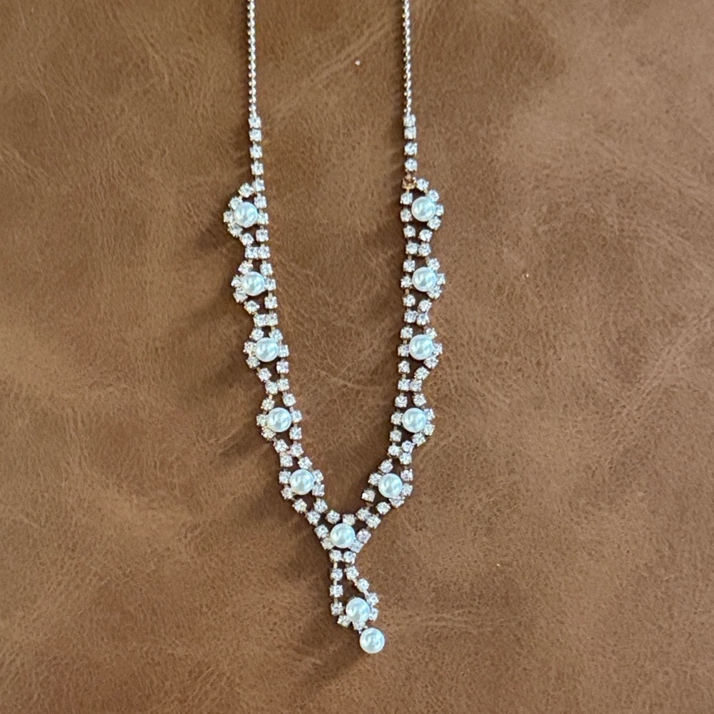 Elegant Gold & Silver Necklace with Crystal Accents